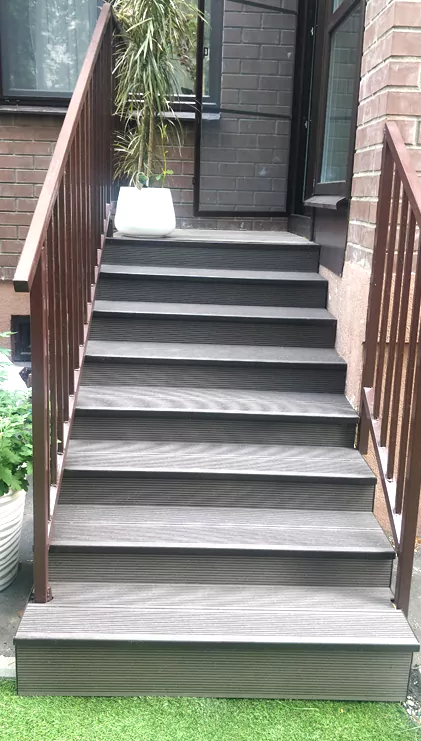 Ступени из ДПК